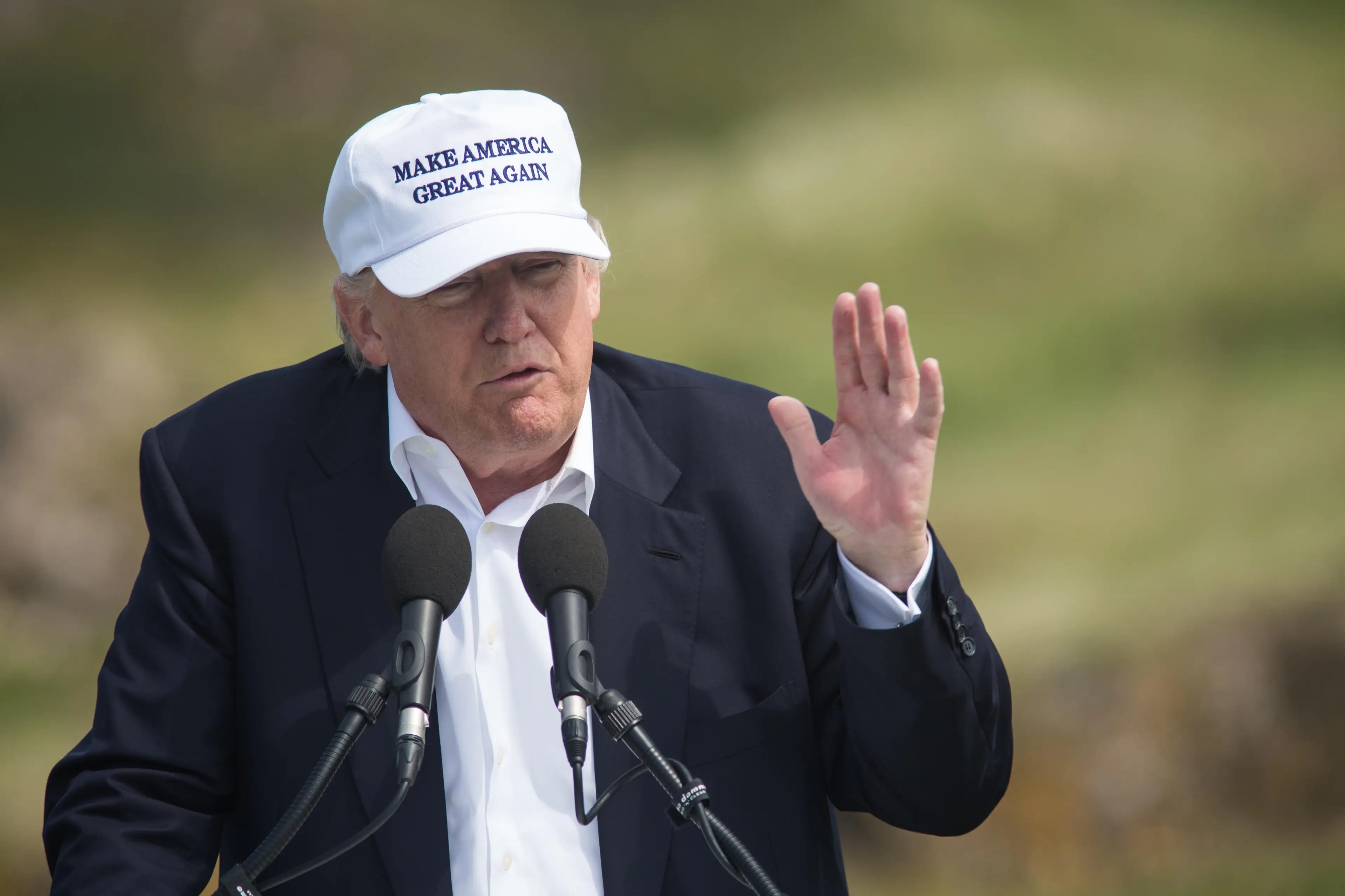 Donald Trump has now been called before the Jan 6 committee.