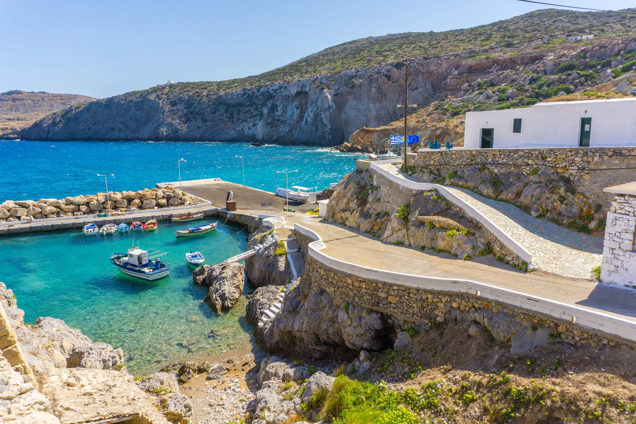 Greece offers monthly payments to live there (Getty Stock Images)