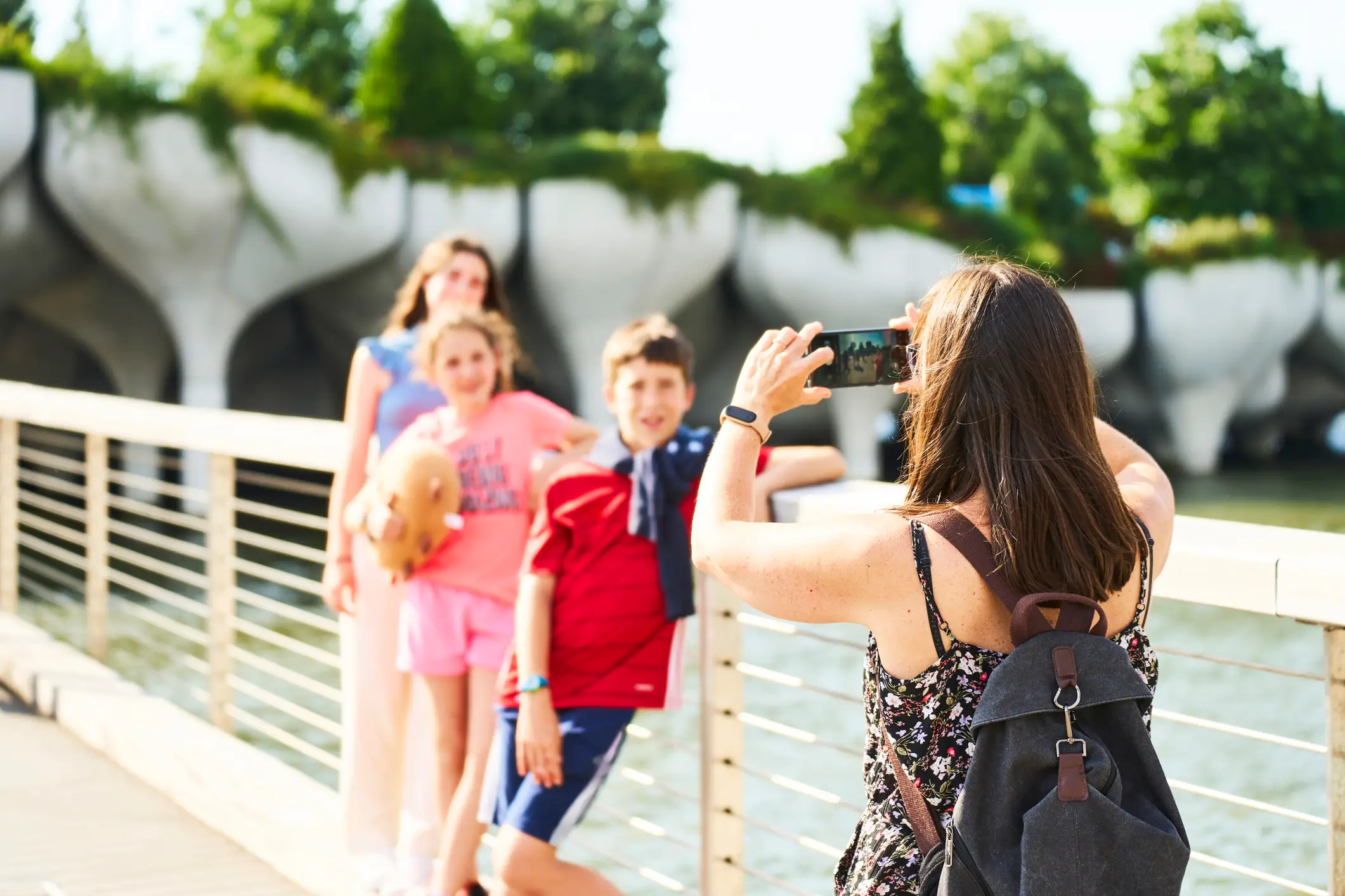 The tech expert urged parents to keep images in closed groups. (Getty Stock Images)