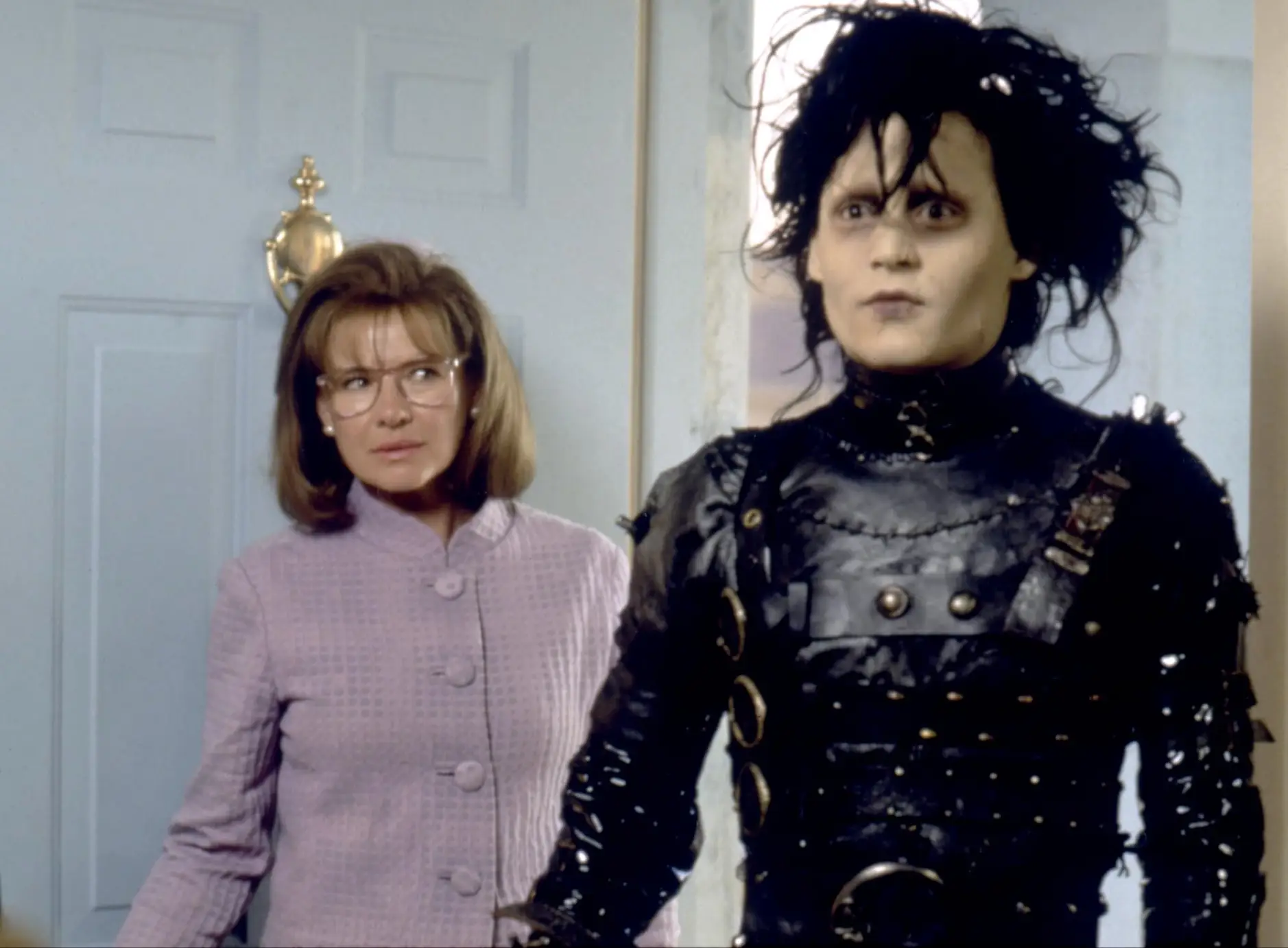 Johnny Depp played Edward Scissorhands in the 1990 movie (20th Century Fox)