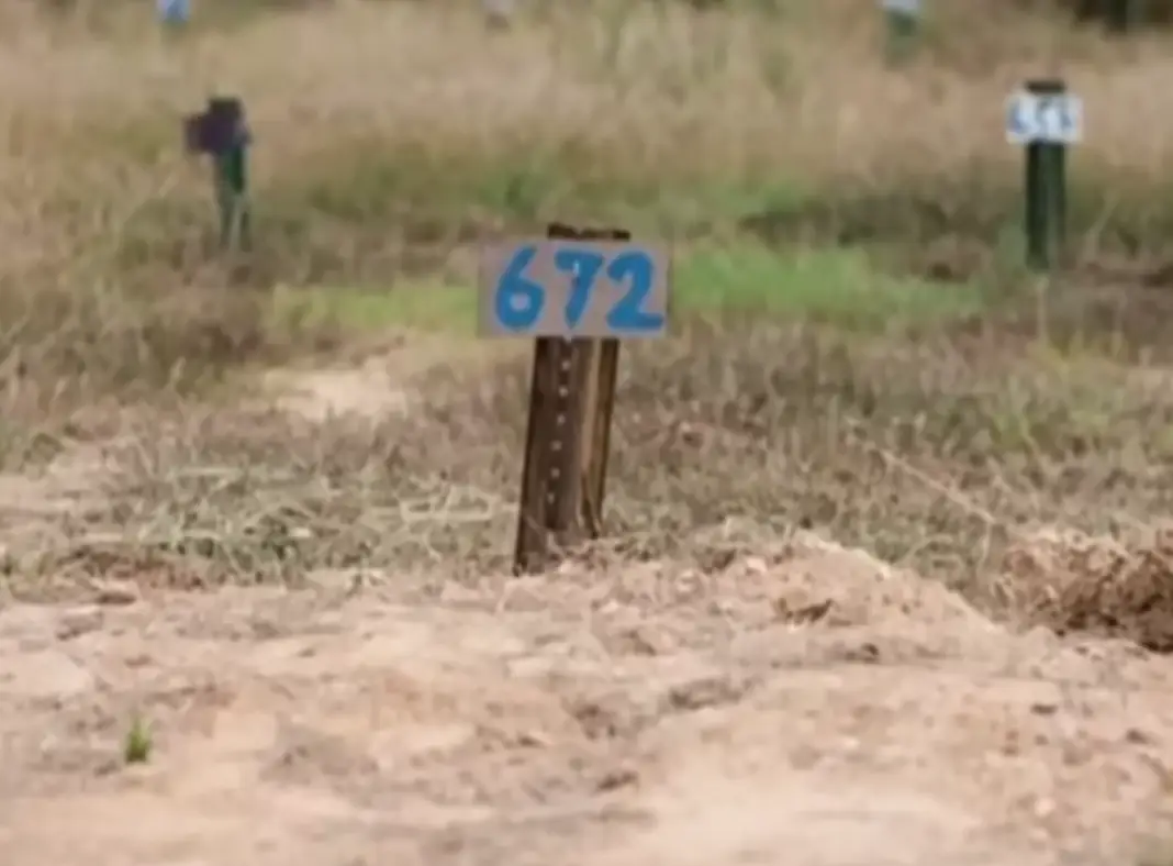 Dexter remained unclaimed, and was buried in a common grave.