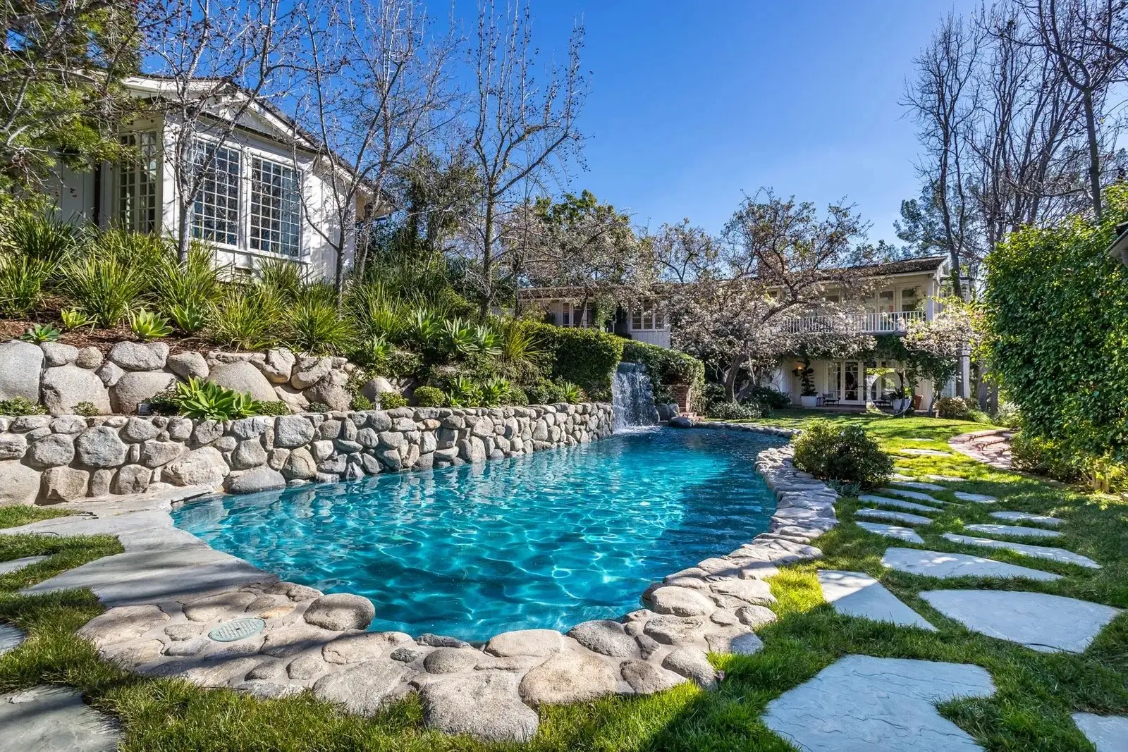 Carrey's multi-million-dollar mansion is up for sale (Daniel Dahler/Sotheby’s International Realty)