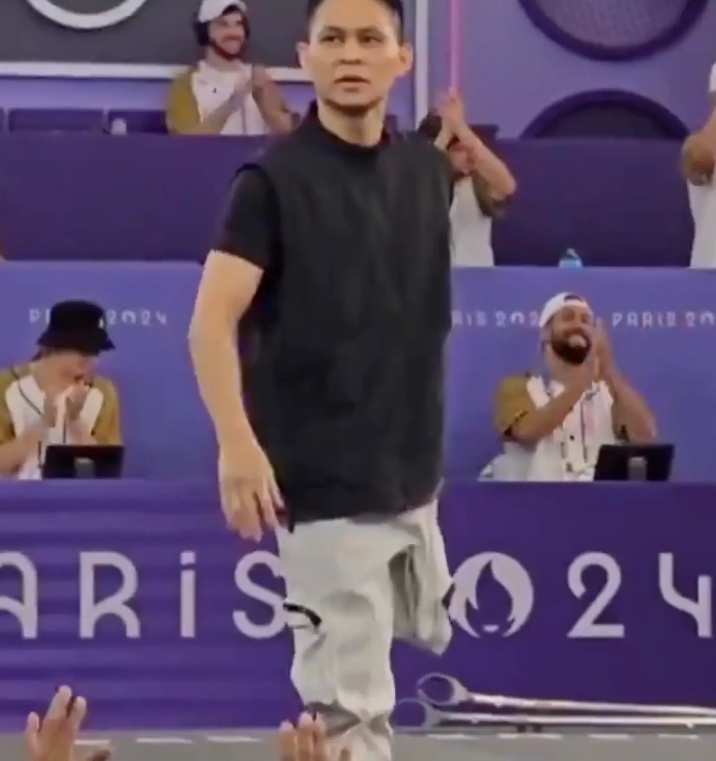The Paralympic breakdancers showed the world how it was done. (Twitter)