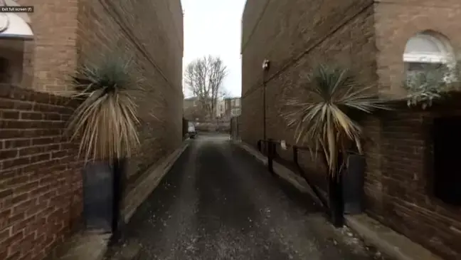 Dementia patients can often experience anxiety and fear.