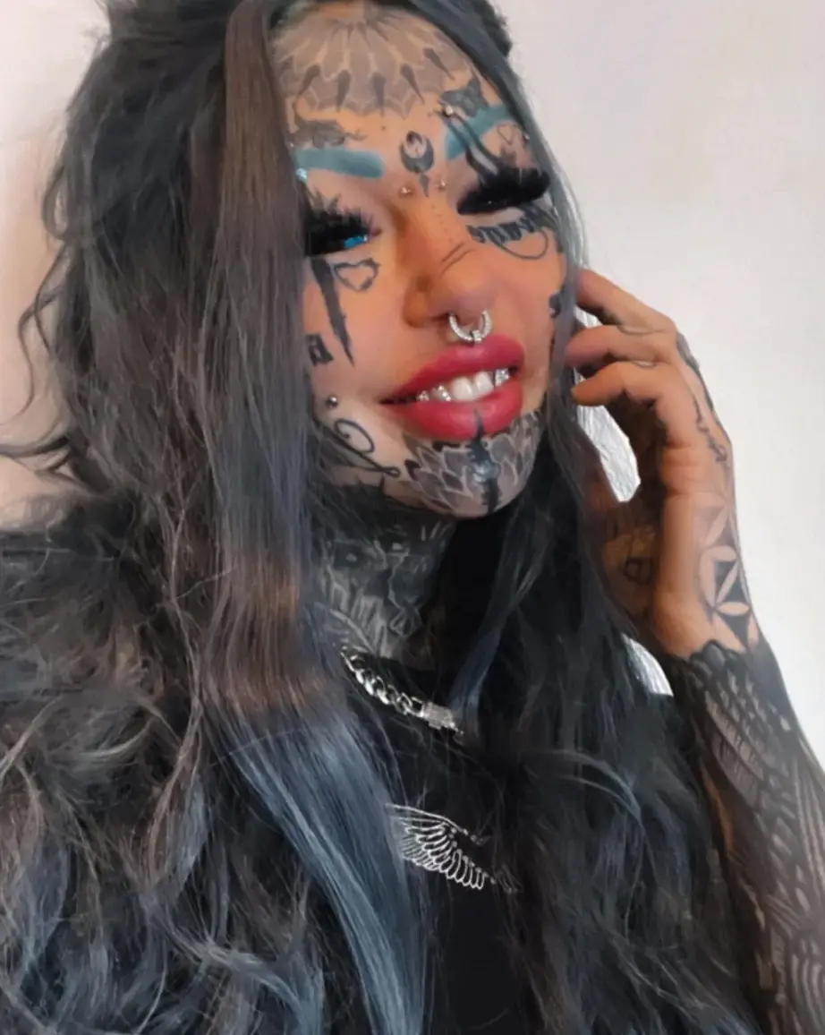 Luke even has her eyeballs tattooed.