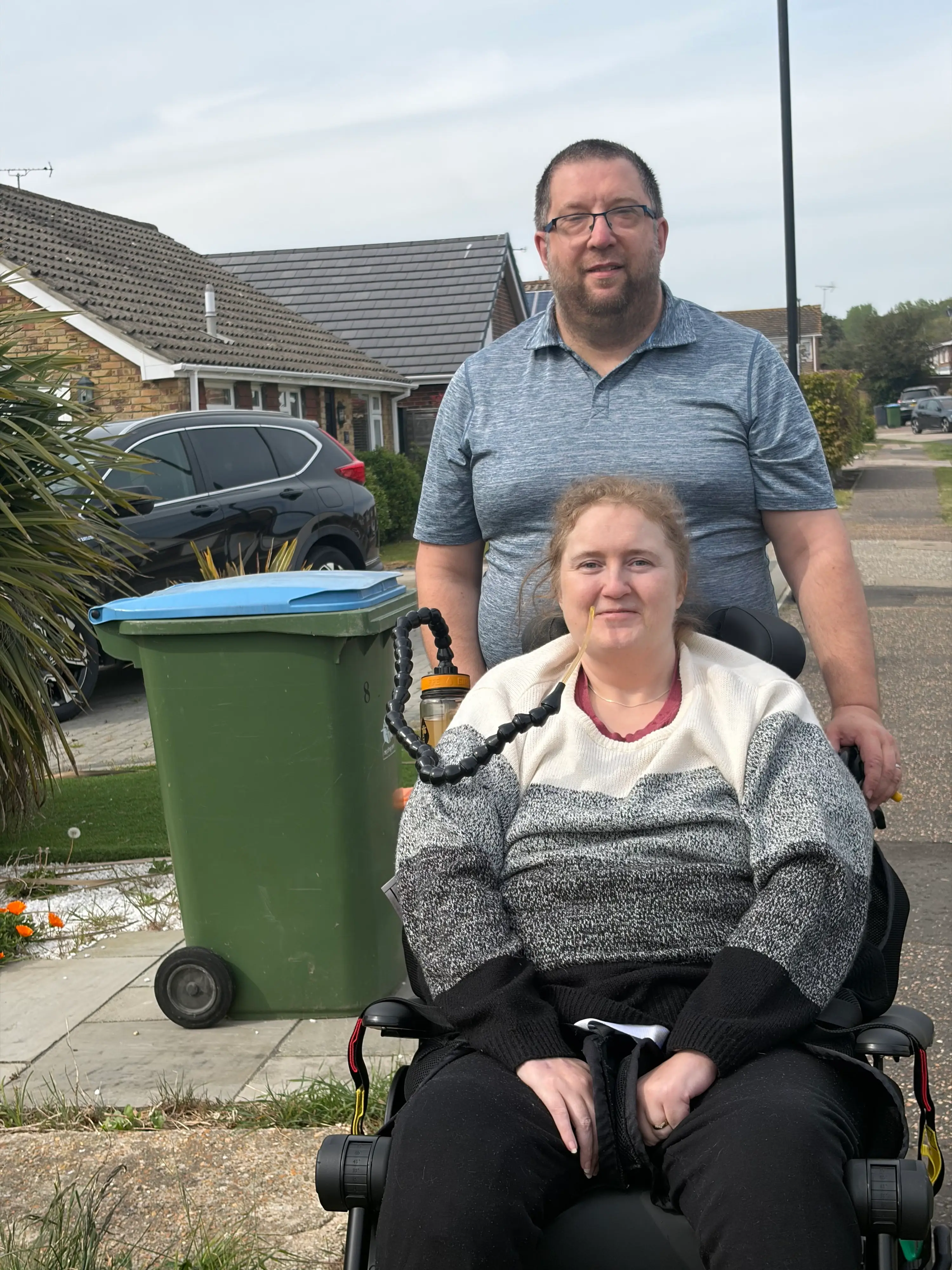 Kelly had developed functional neurological disorder (FND) and functional movement disorder - conditions in which the brain struggles to send and receive signals correctly (SWNS)