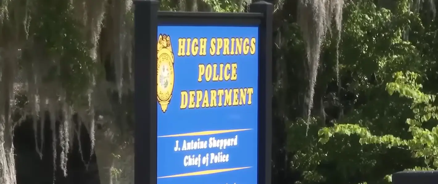 High Springs Police Department pulled over KaShawn Nicola Roper (WCJB TV20 News)