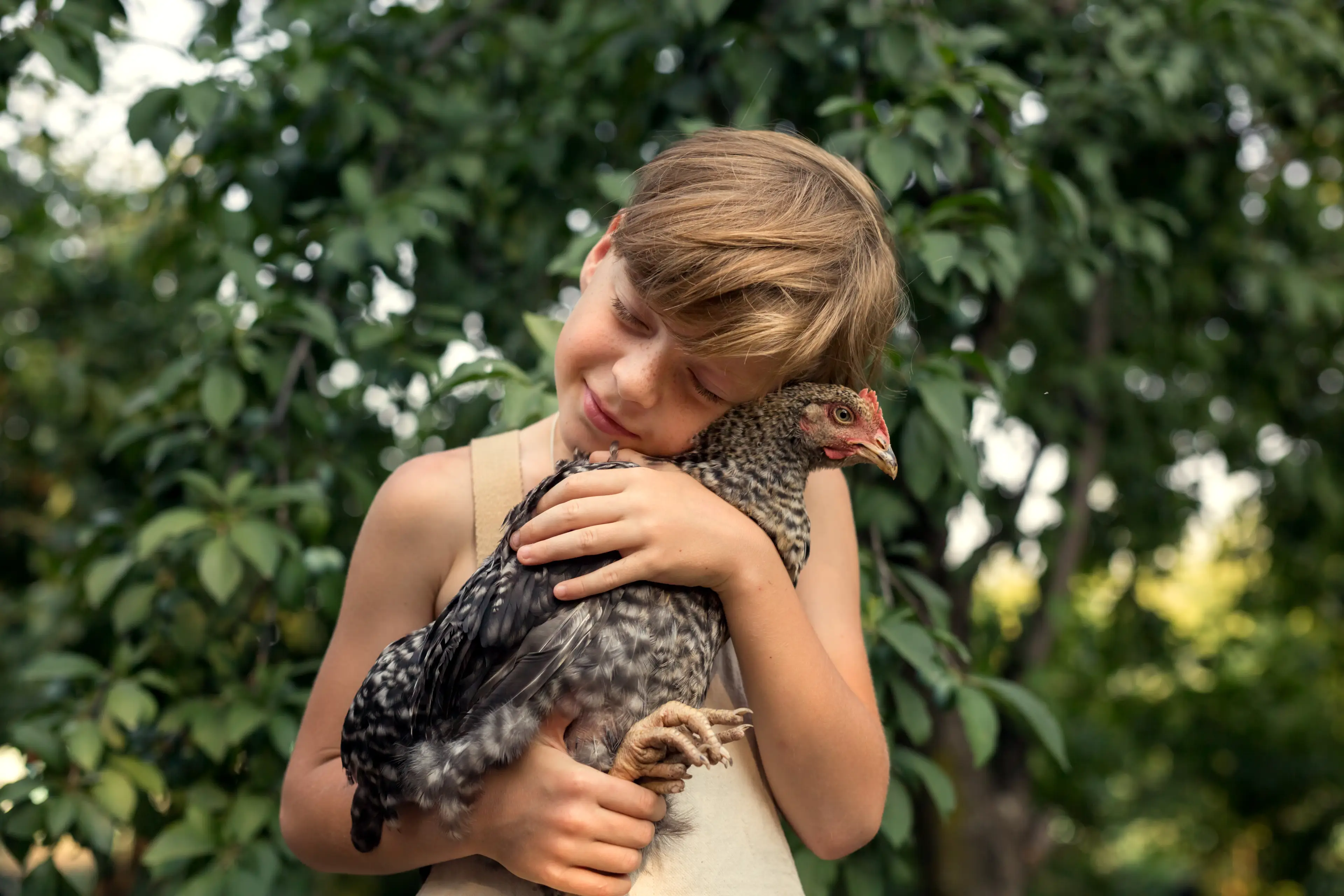 People are being warned not to snuggle with their feathered friends (Getty Stock)