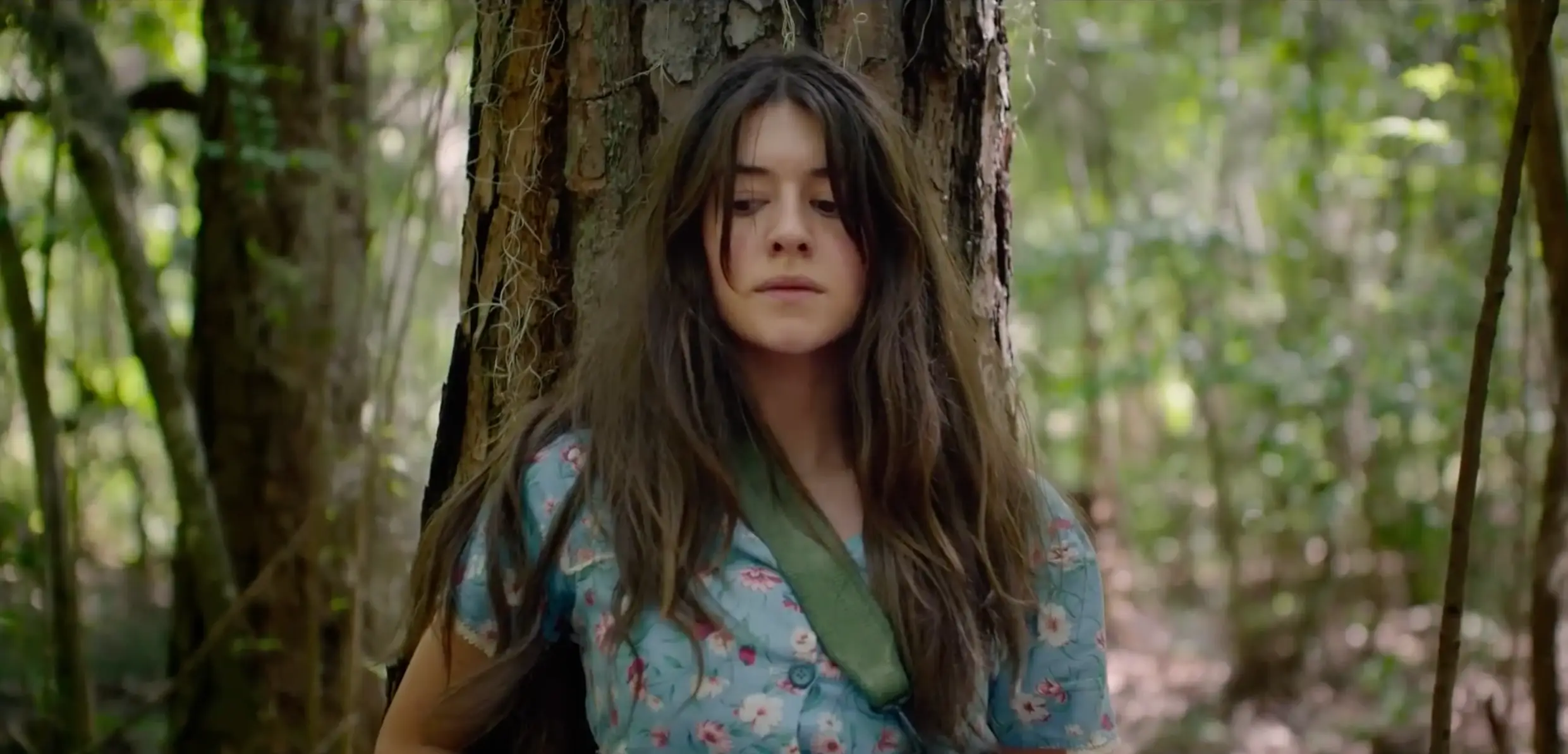 Daisy Edgar-Jones stars in the movie.