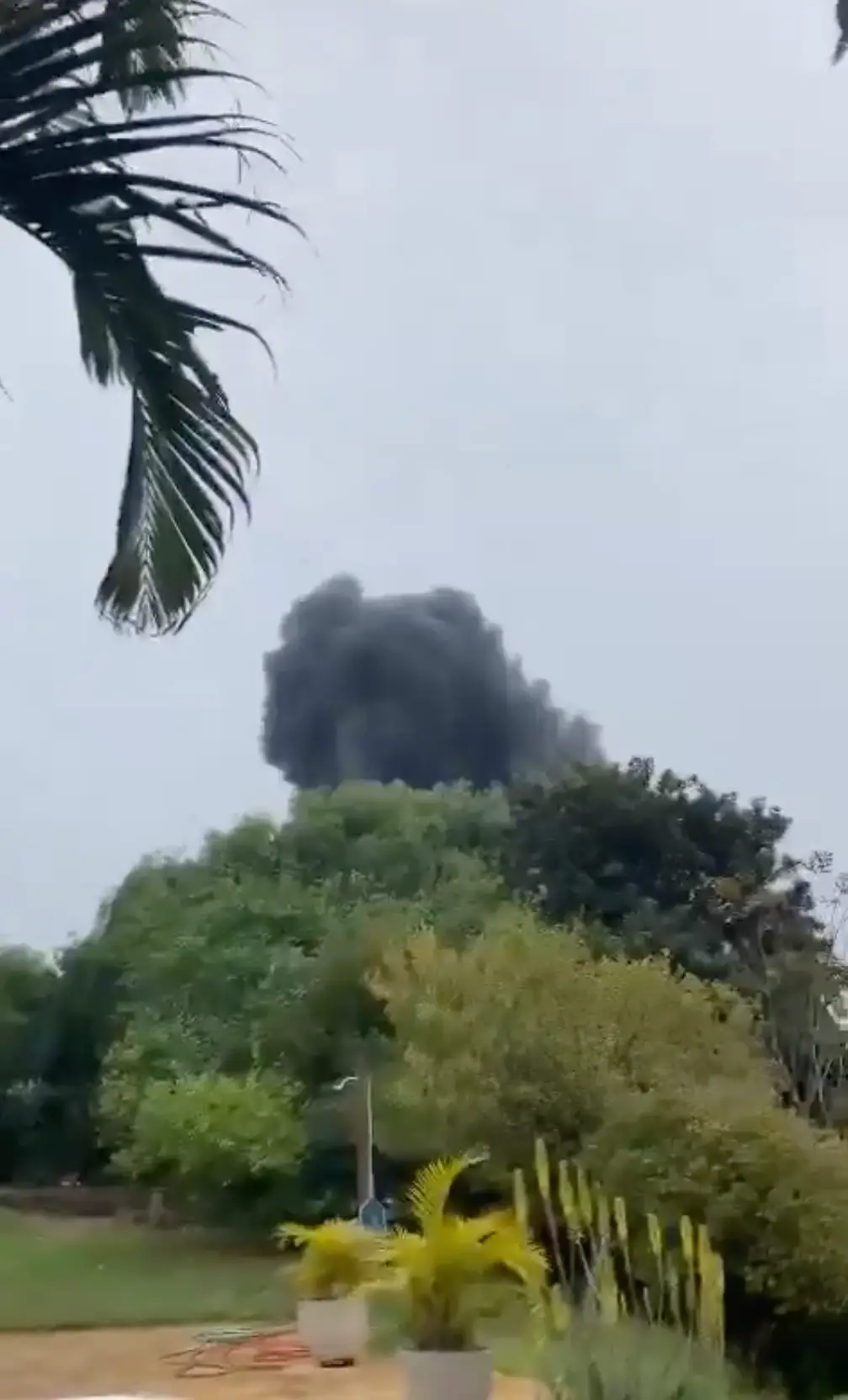 61 people were on board. (Twitter/@GloboNews)