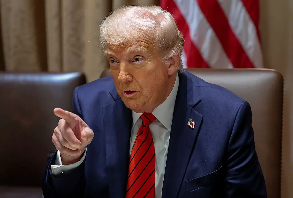 President Donald Trump has issued a warning to Ukrainian President Volodymyr Zelenskyy (Win McNamee/Getty Images)
