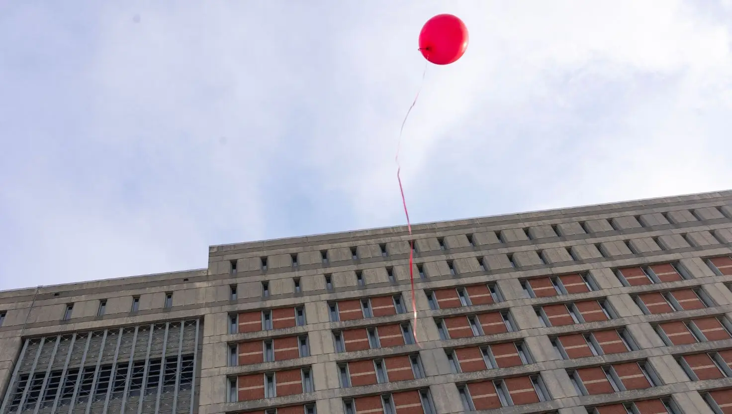 MDC Brooklyn is an administrative security metropolitan detention center (Andrew Lichtenstein/Corbis via Getty Images)