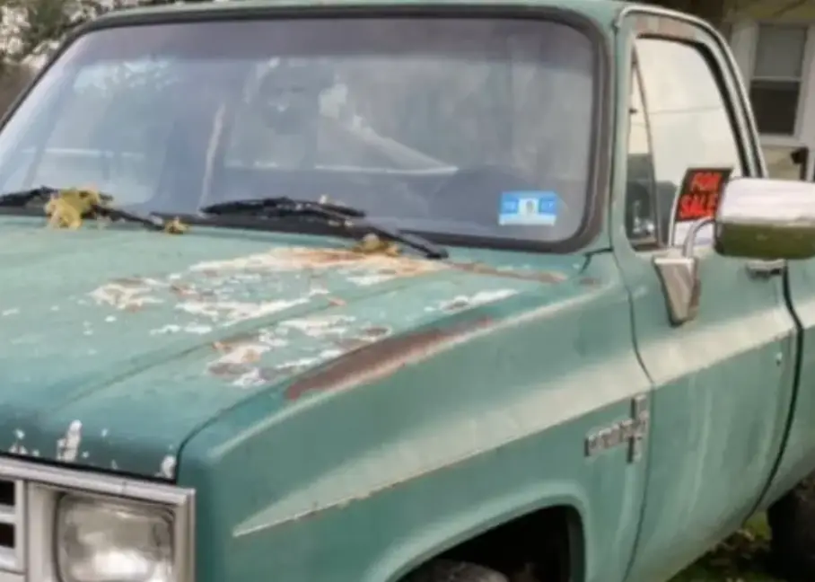 Cramer parked his truck on the road. (Institute for Justice/Will Cramer)