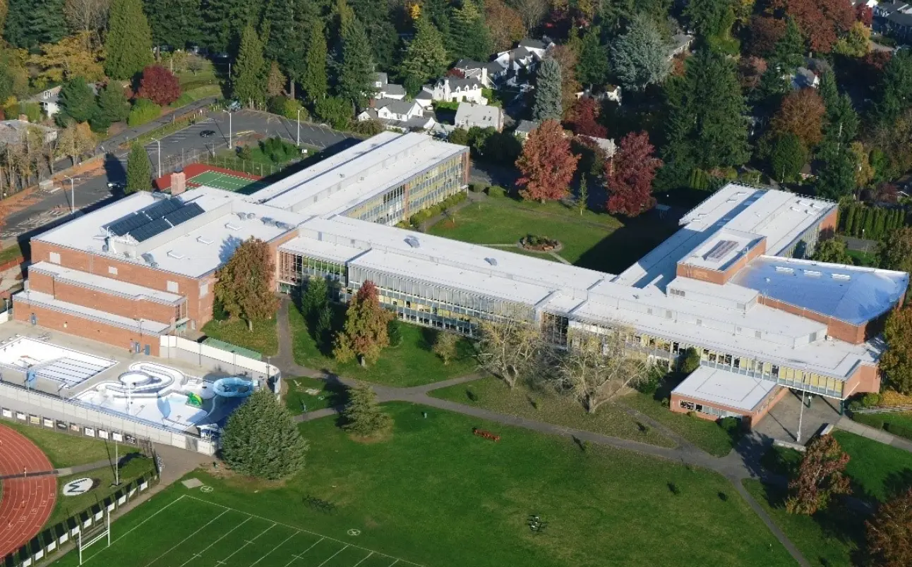 The teenagers were students at Ida B. Wells High School (Facebook/ Ida B. Wells High School) 