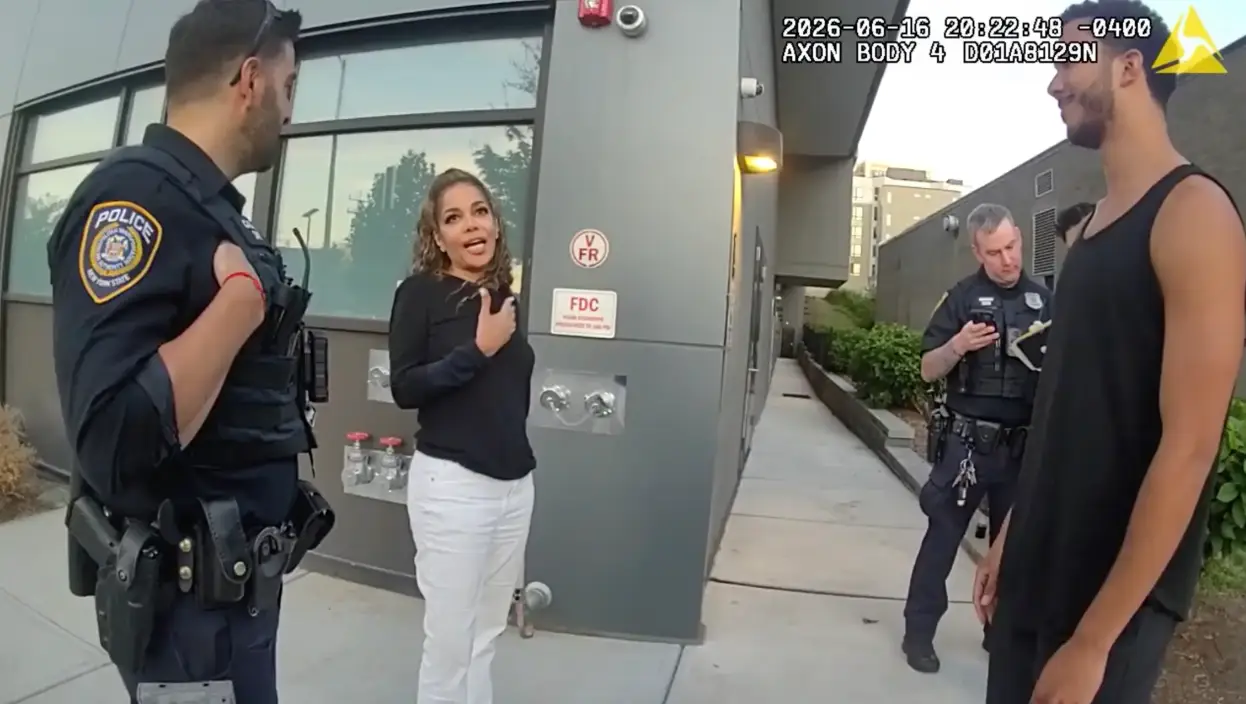 The View host pleaded with officers (MTA)