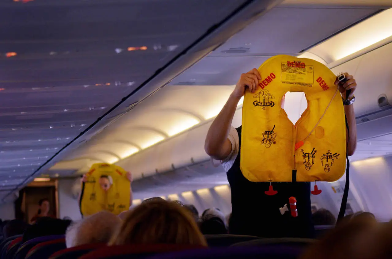 Flight attendants (Alamy)