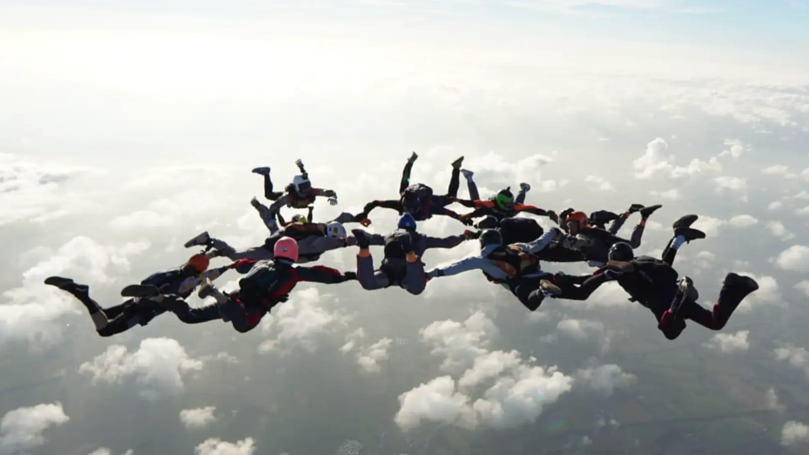 The skydiving community has spoken out in support (Facebook/ Jade Damarell)