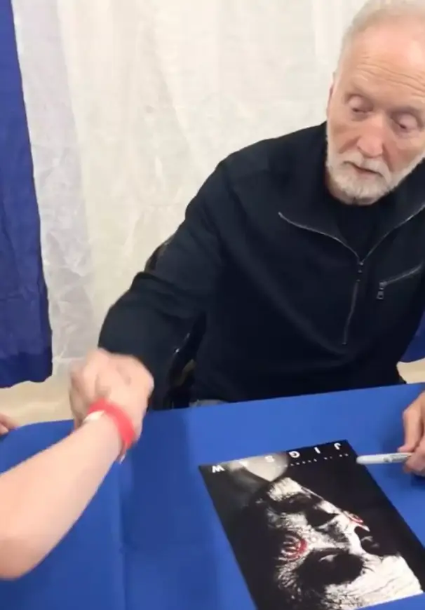 The actor has been praised for his response.