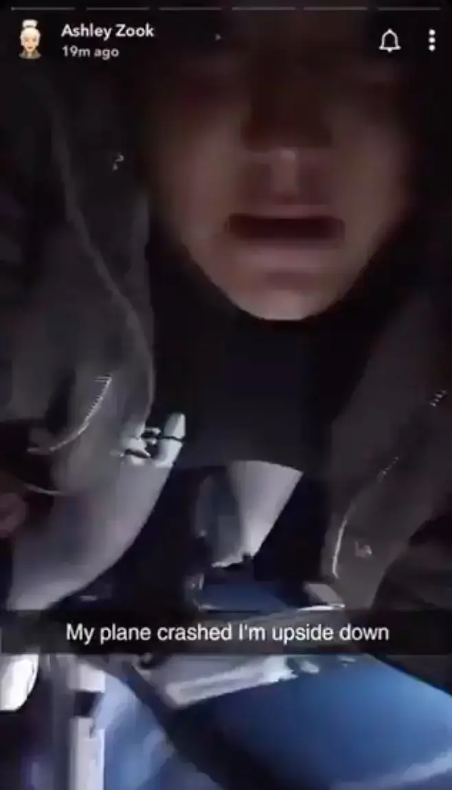 Passenger Ashley Zook shared footage from inside the plane (Snapchat/Ashley Zook)