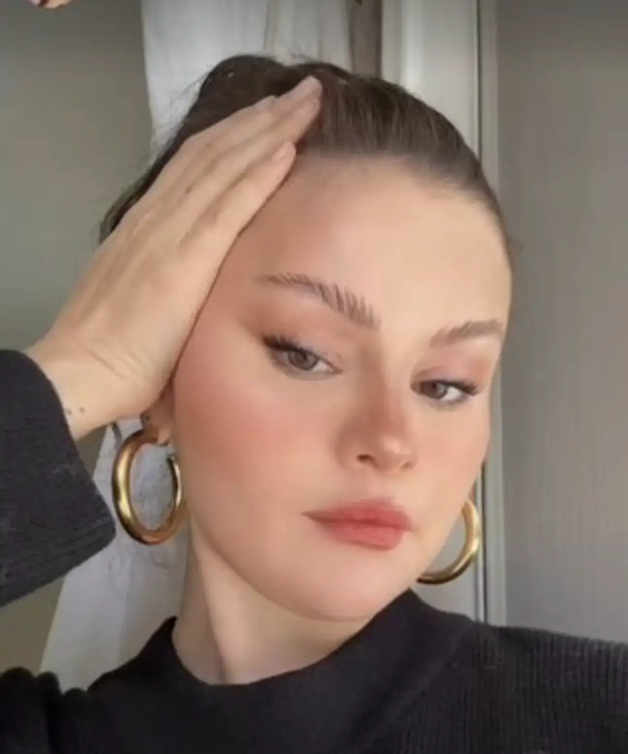 EYEBROW OOPSIE DAISY. We've all been there. Totally relatable. Jenner, take note.