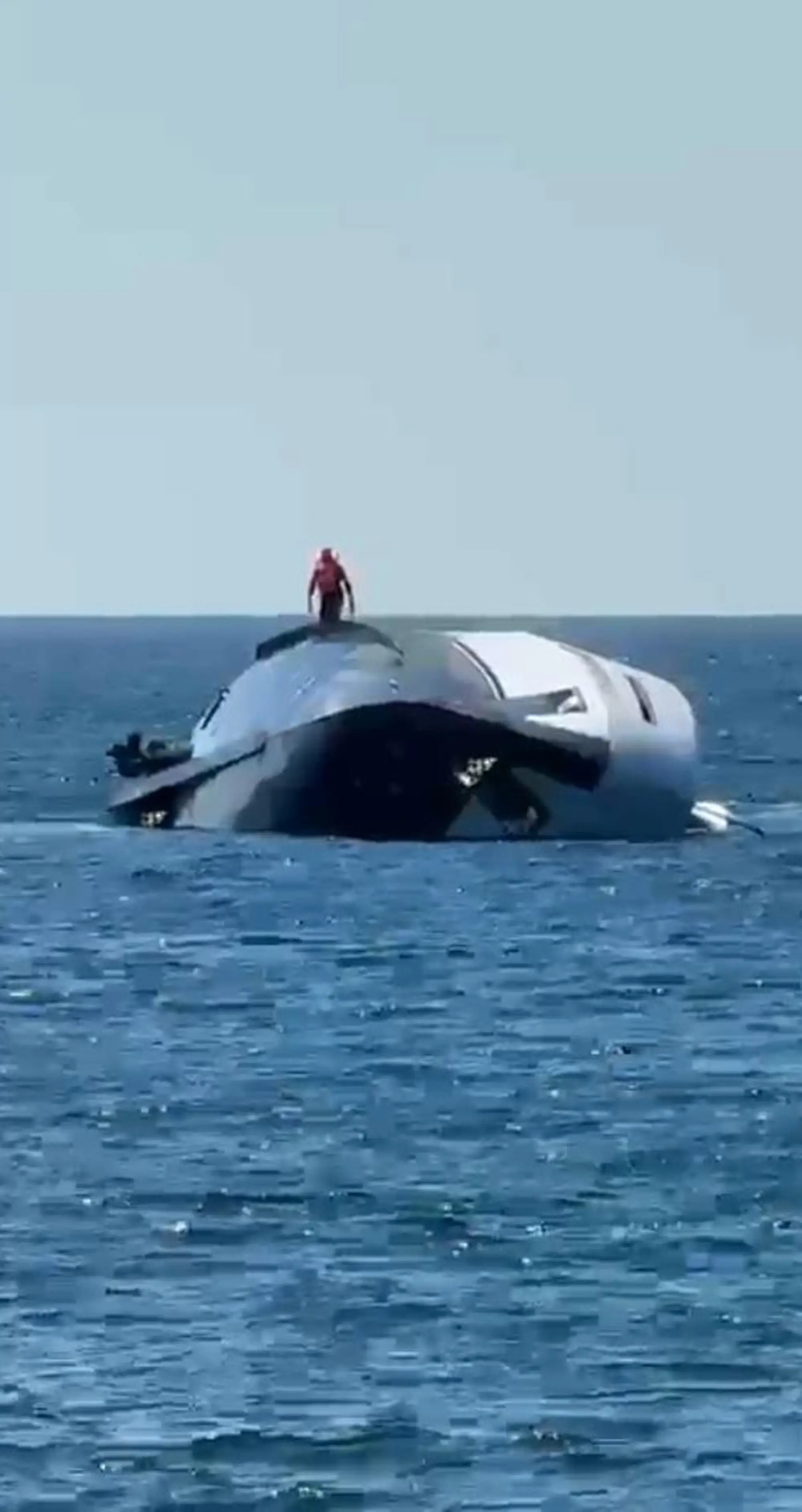 The yacht sank to the bottom of the Black Sea after just a quarter of an hour (Newsflash/NX)