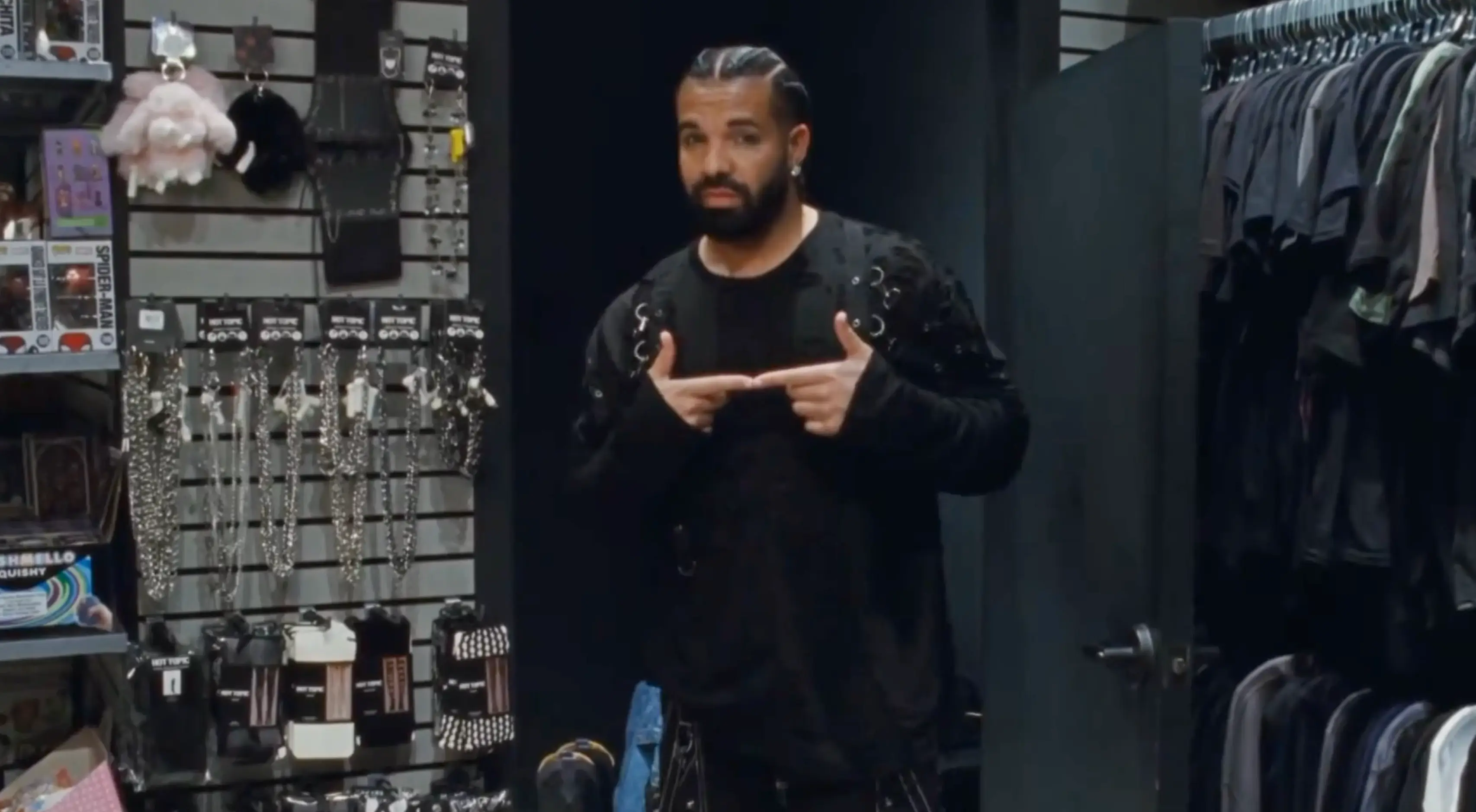 Drake had an 'emo makeover' from Goth Baddie (Drake/YouTube)