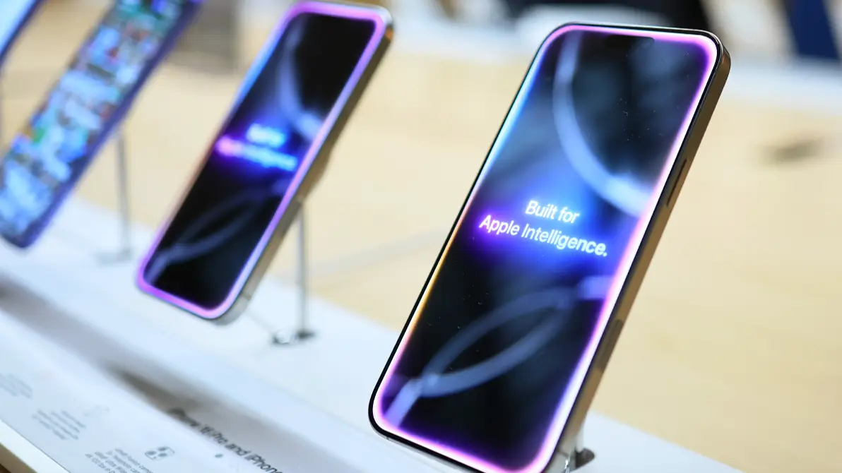Expert warns prices of iPhones will surge to an eye-watering price due to Trump tariffs