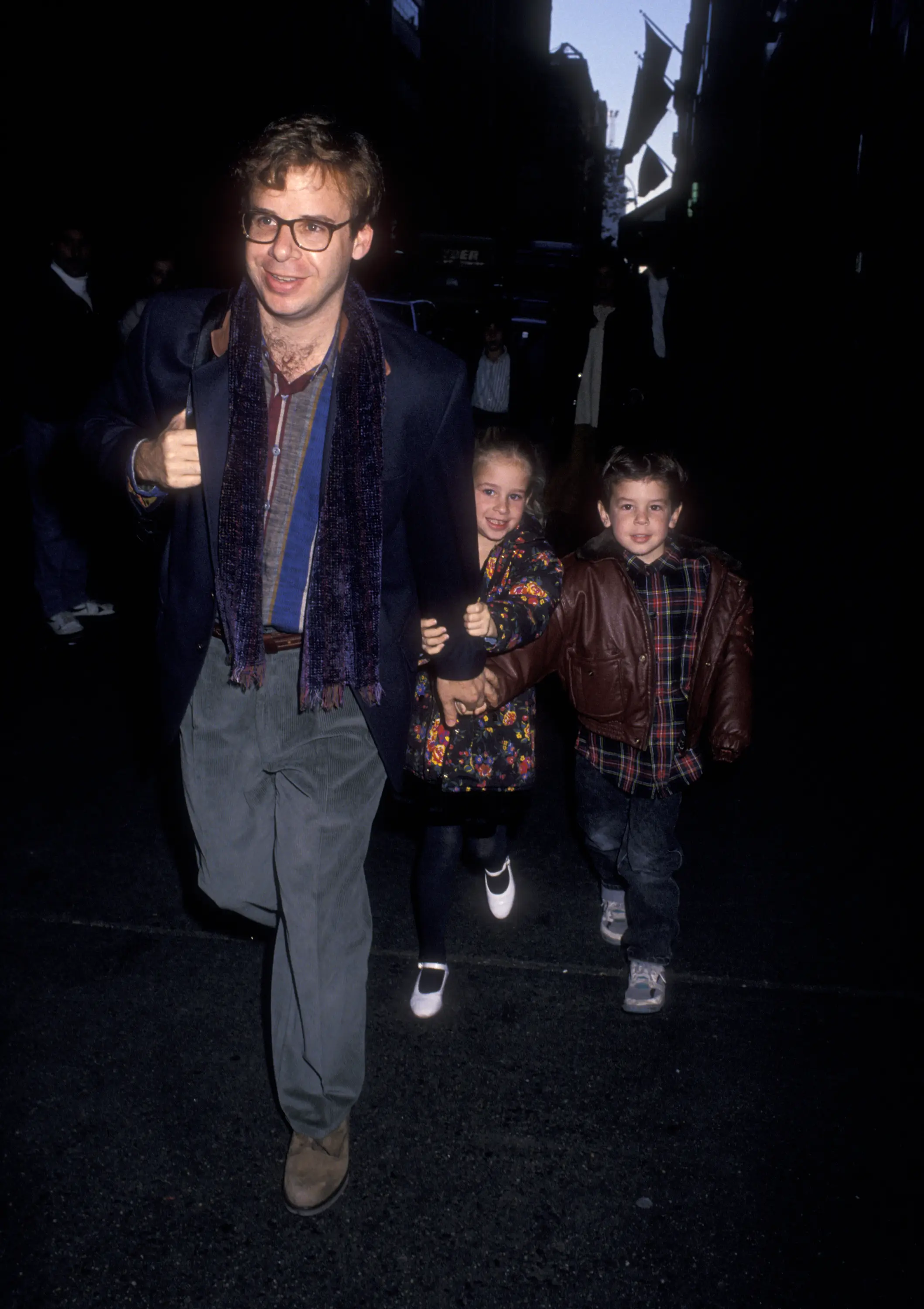 The actor pictured with his children in 1999 (Ron Galella, Ltd./Ron Galella Collection via Getty Images)
