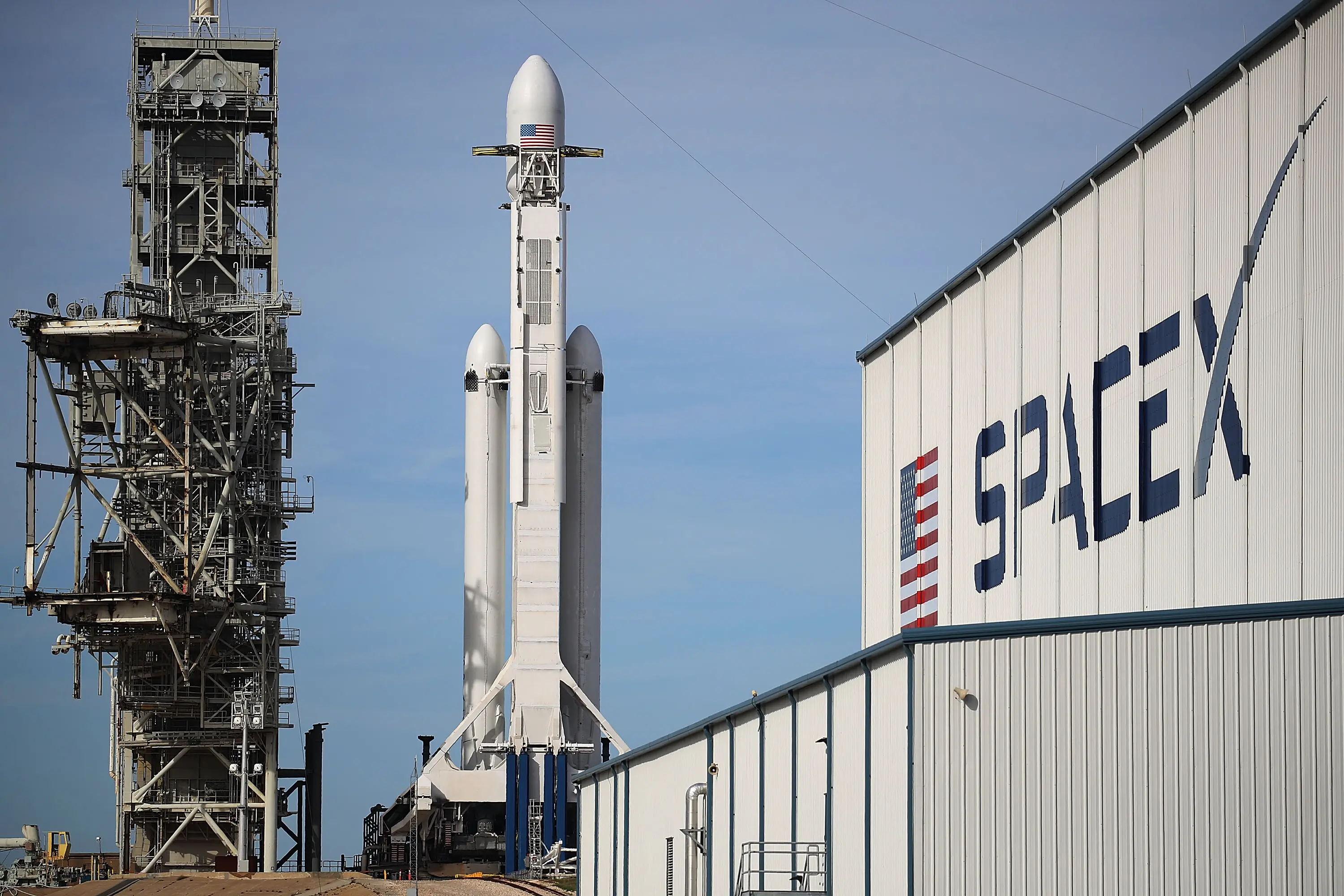 A SpaceX Falcon Heavy will launch NASA's Dragonfly mission (Joe Raedle/Getty Images)
