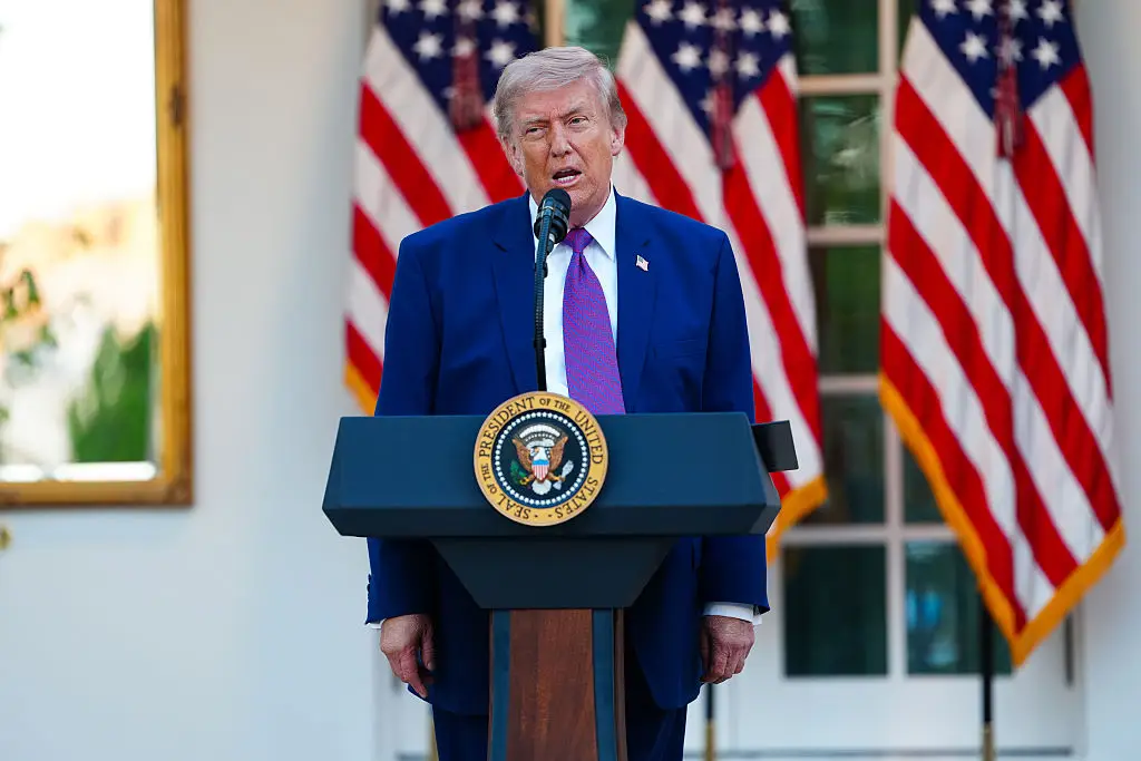 Trump thanked Secret Service agents (Aaron Schwartz/Sipa/Bloomberg via Getty Images)