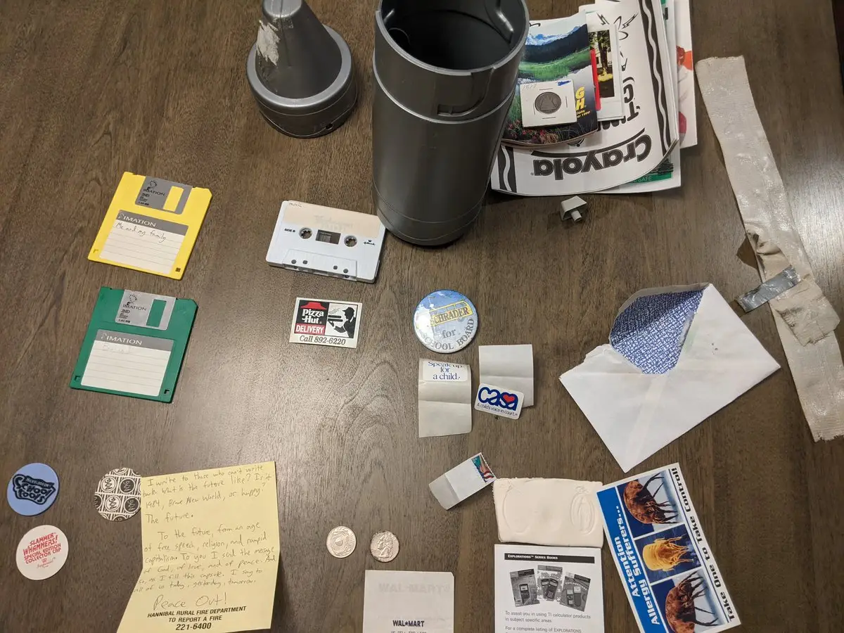 He explained what he put in the capsule (Twitter/@FrDylanSchrader)