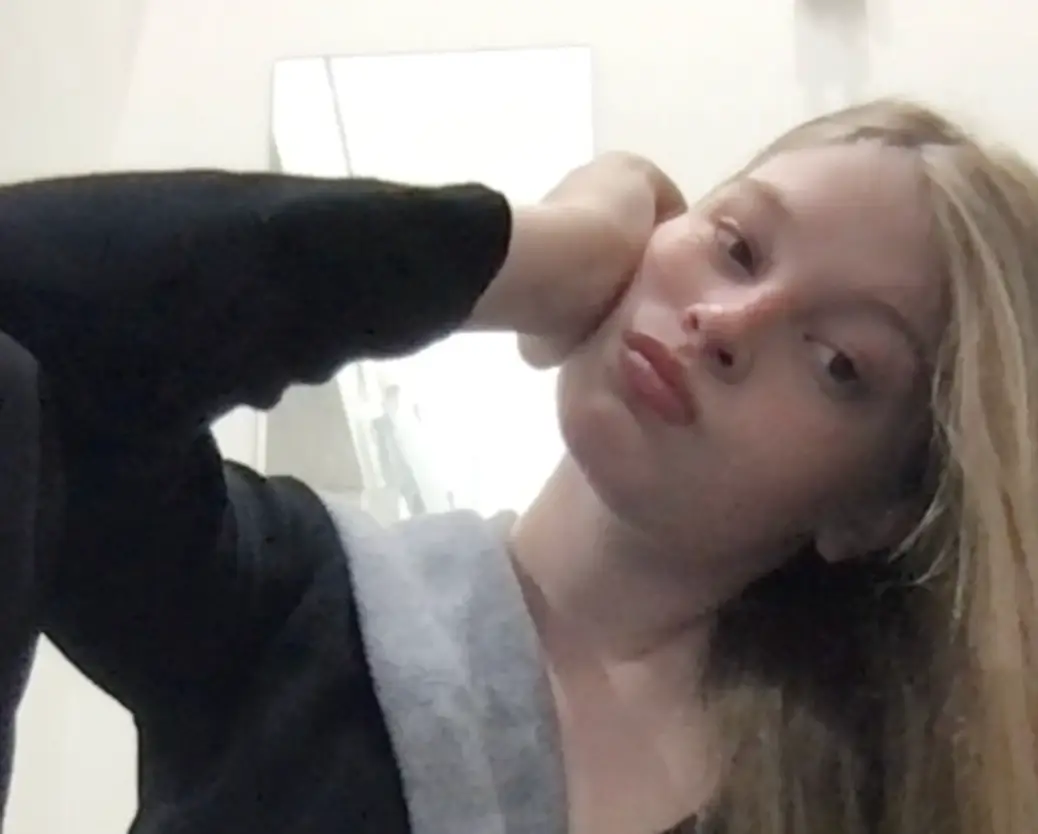 Vivian Wilson says she does not have the 'desire to be superrich' (Instagram/@vivllainous)