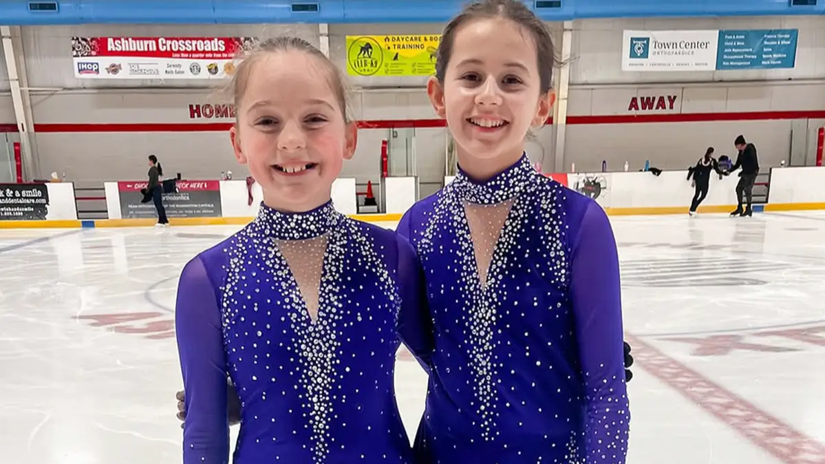 ice_skating_sisters/Instagram