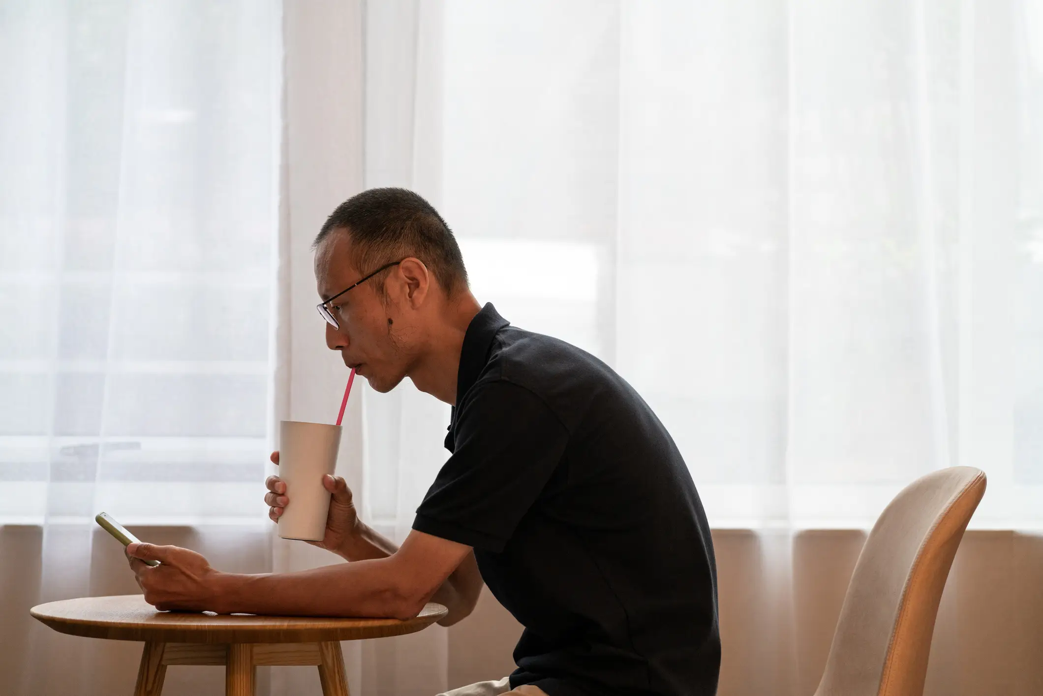 Problems associated with bad posture can sometimes be confused for MS. (Getty Stock Image)