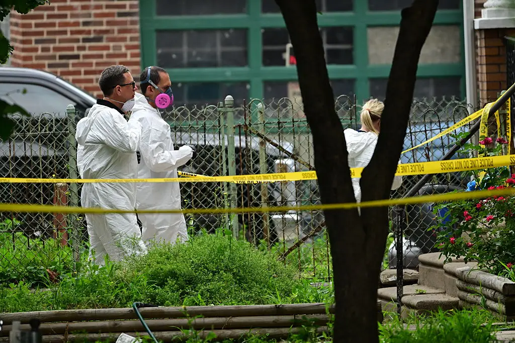 FBI agents outside Horsch's home (Kyle Mazza/Anadolu via Getty Images)