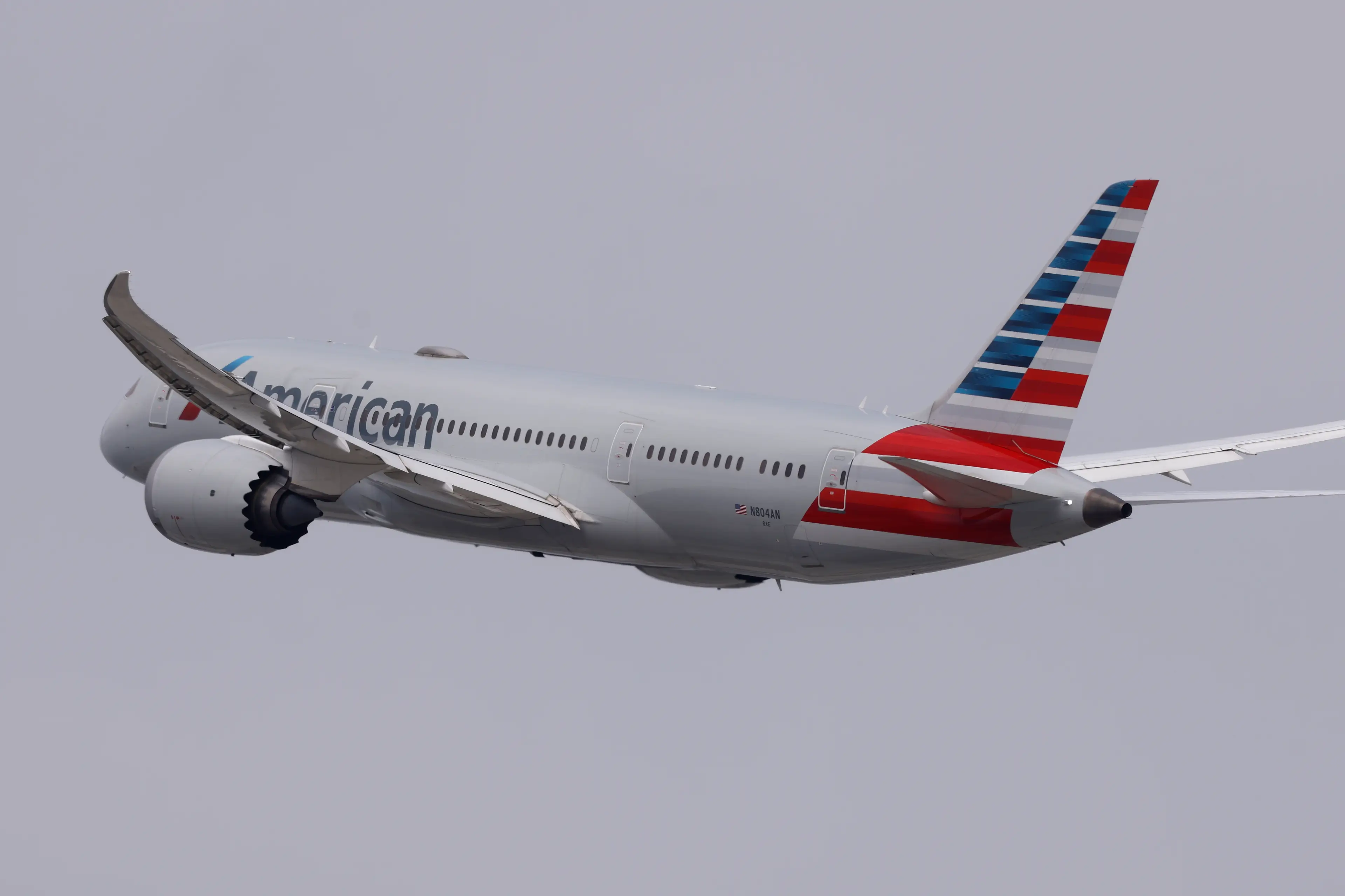 American Airlines trying to run away from Rothstein boarding yet another flight (Kevin Carter/Getty Images) 