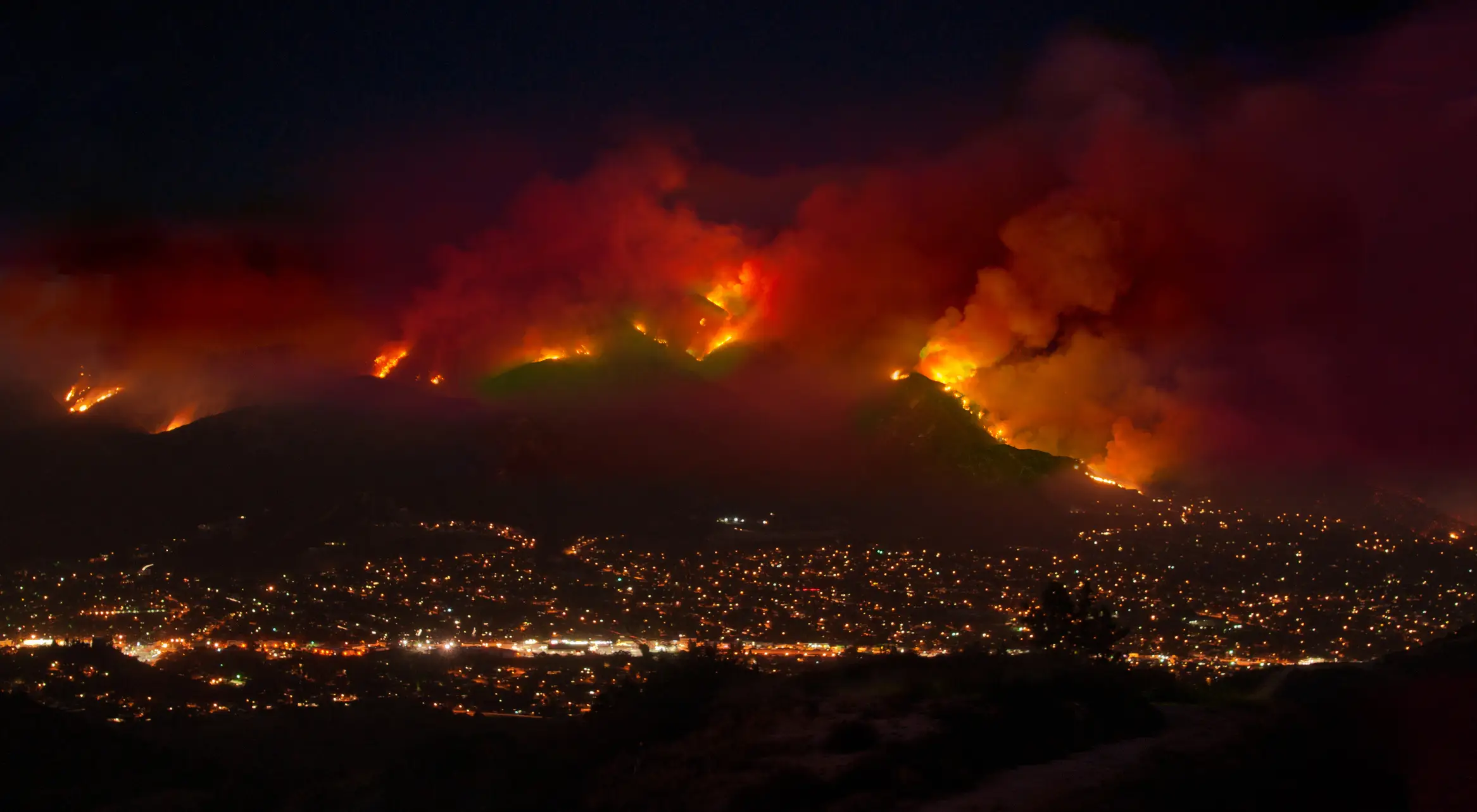 LA is still burning (Getty images)