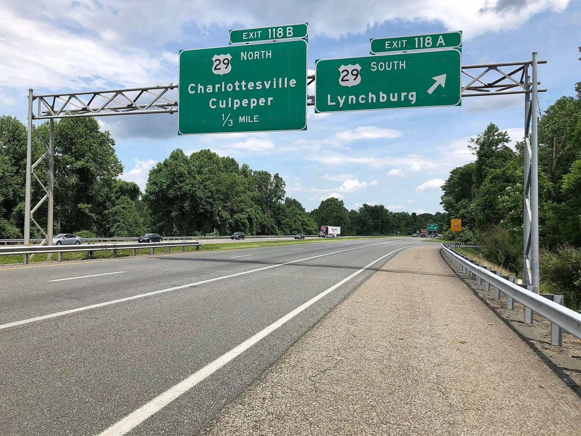 The crash took place on Interstate 64 in the early hours of Monday (Wikimedia Commons) 