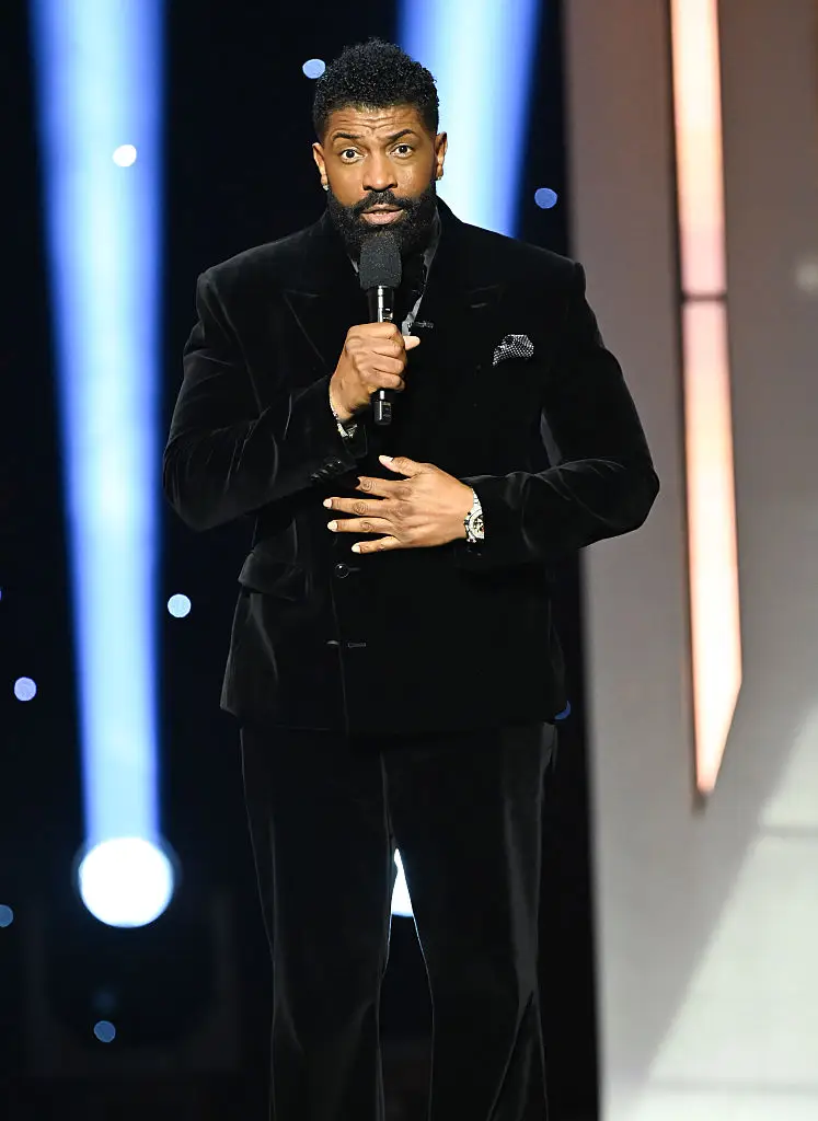 Deon Cole hosted the 57th NAACP Image Awards (Earl Gibson III/Deadline via Getty Images)