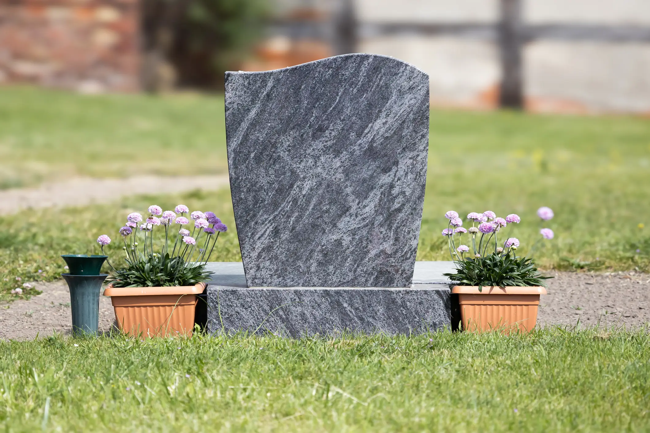 An expert reveals a phrase which is actually 'the worst thing' to say at a funeral