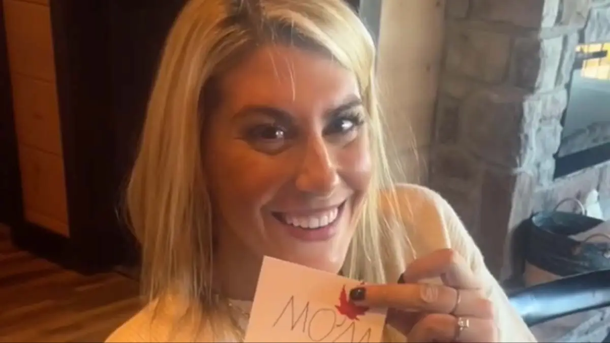 Instagram/@theanandapivot