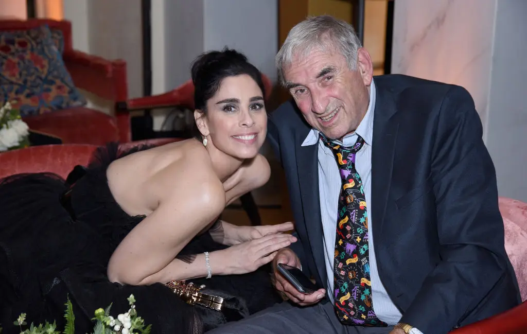 Sarah Silverman with her dad Donald in 2018 (Presley Ann/Getty Images for Hulu)