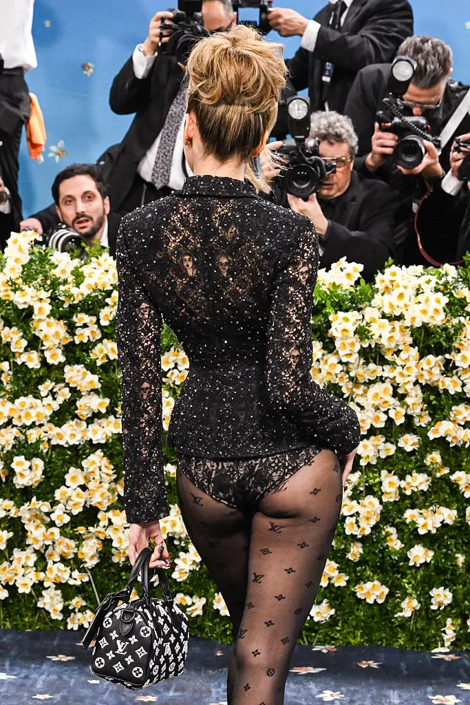 Some people took issue with the parts of Lisa's body that the lace covered (Gilbert Flores/Variety via Getty Images)