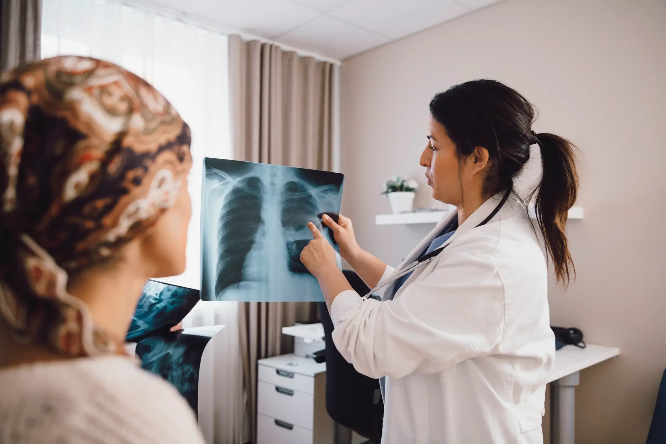 Every two minutes, a woman in the US receives a breast cancer diagnosis. (Getty Stock Images)