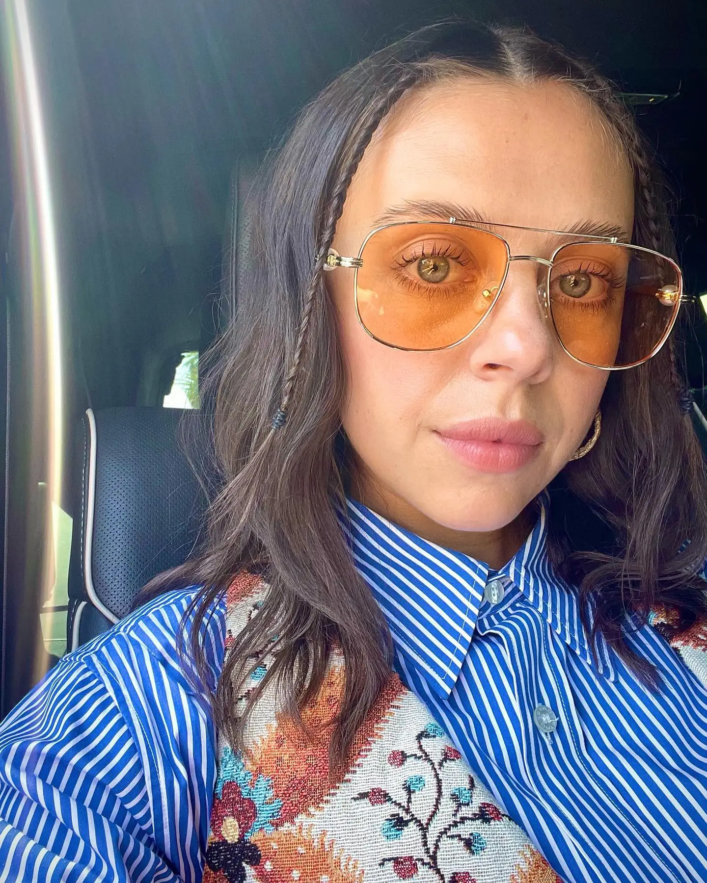 The star has stated she does not agree with Rowling's views (@belpowley/Instagram)