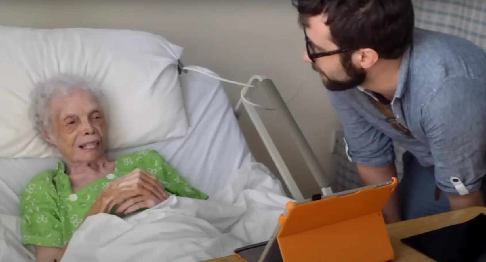 This 102-year-old dancer was overjoyed when she was shown footage of her earlier years.