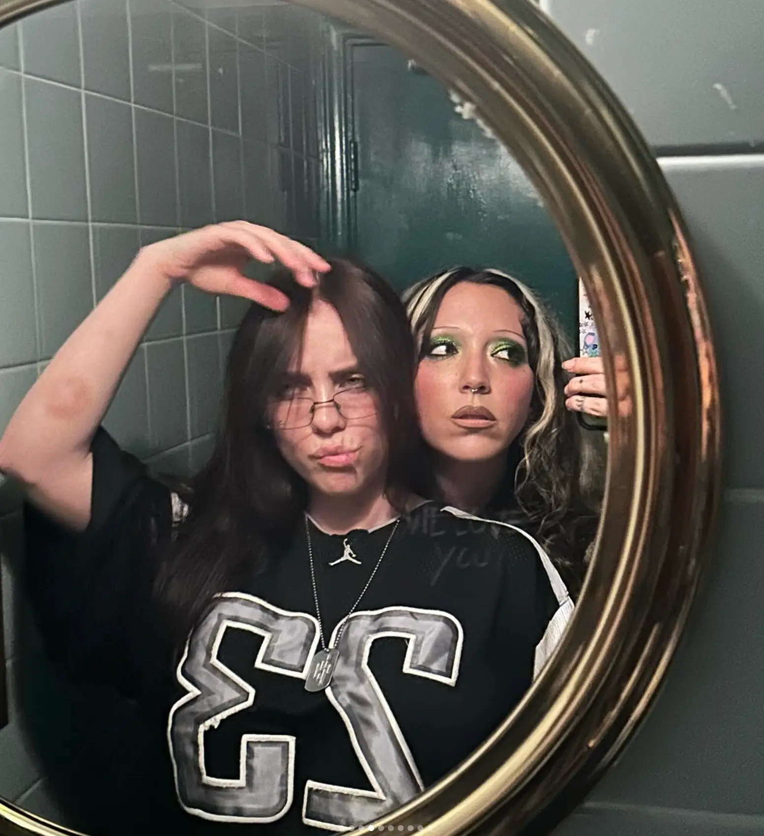 Fans flooded the comments (Instagram/billieeilish)