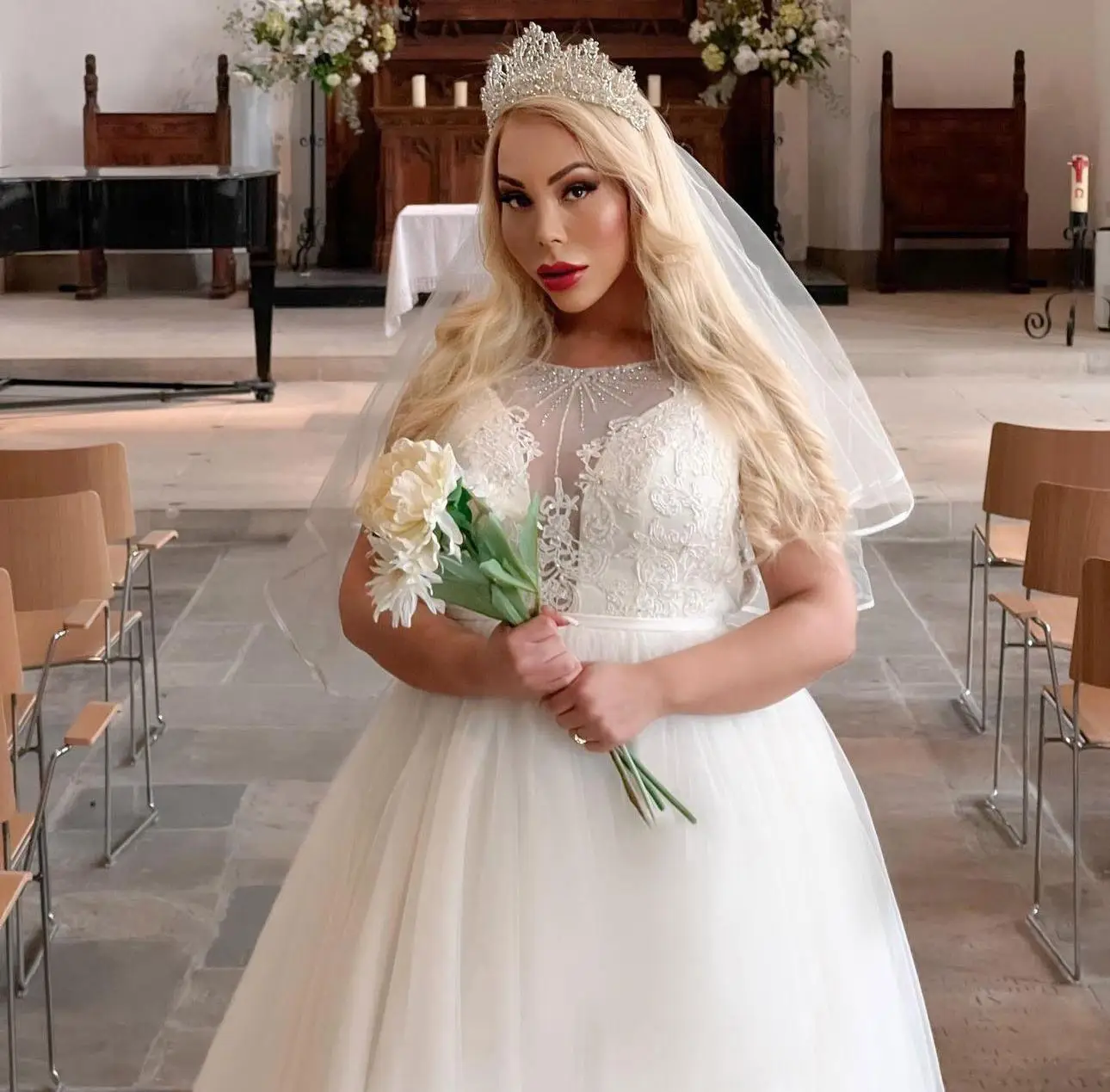 Alas, Suellen's marriage to herself wasn't meant to be (Jam Press) 