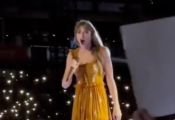 Swift was left stunned by the photos of her grandmother.