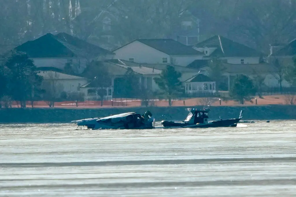 The wreckage of the aircrafts in the river (Andrew Harnik/Getty Images)